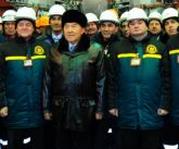 Президент Н. Назарбаев и руководство Уралдомнаремонт на открытии ДП№2